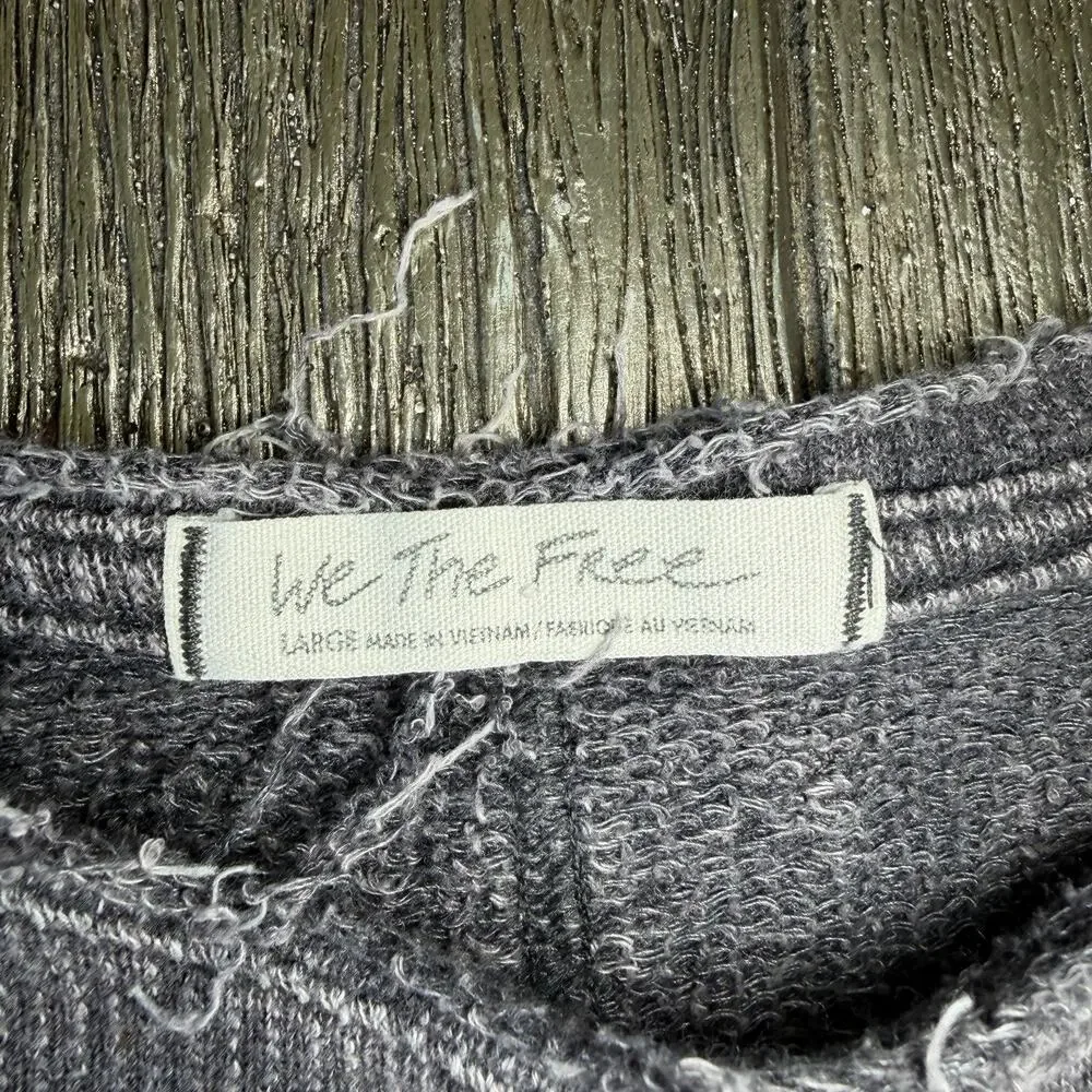 Free People Off My Mind Cropped Tshirt Raw Hem Size L
